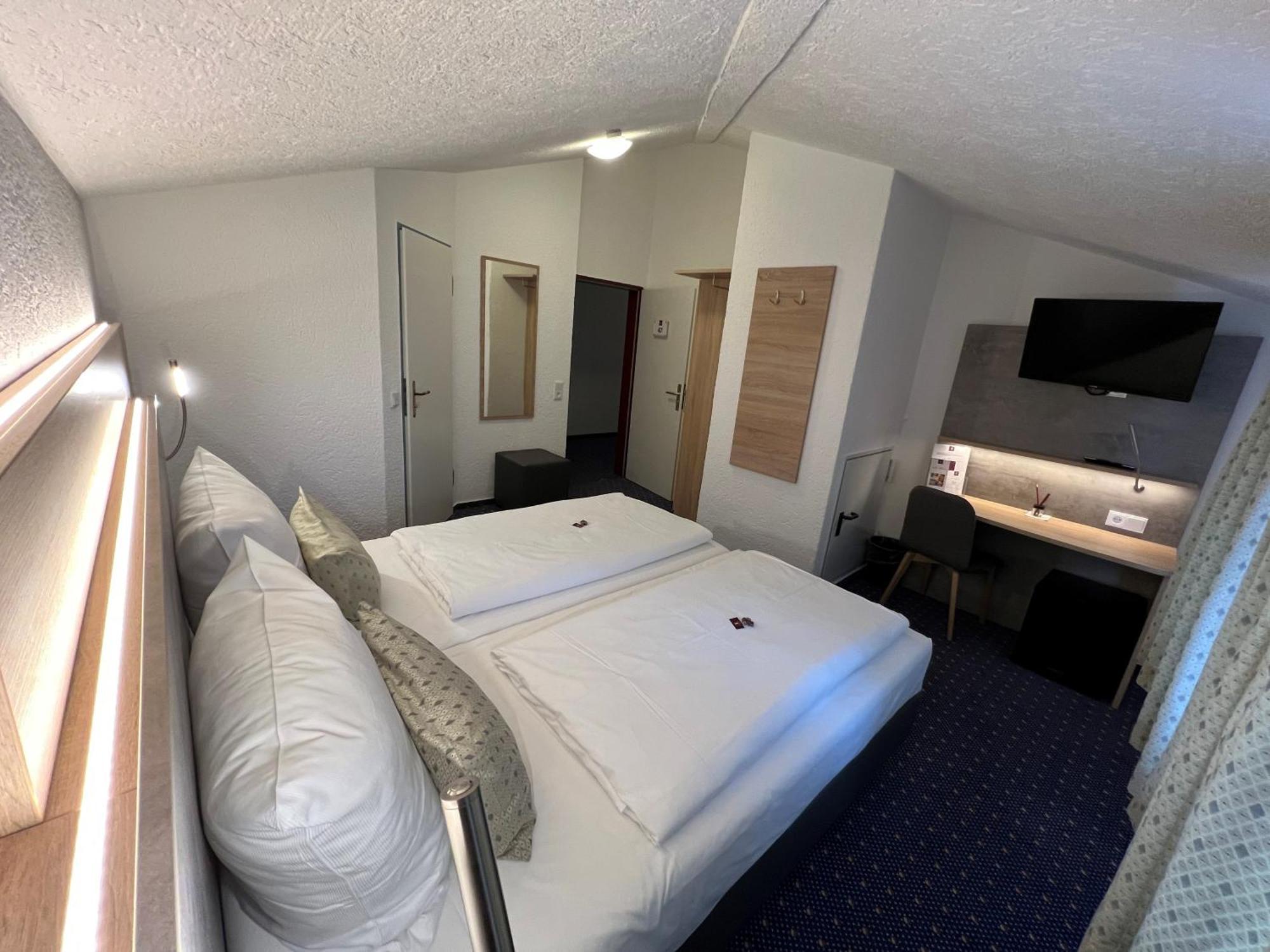 Parkhotel Обертсхаузен Экстерьер фото